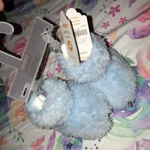 0-3 month baby bunting and booties - Picture 2 of 3